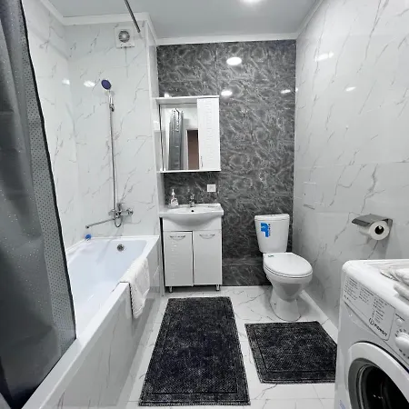 Уютная Квартира Напротив Спорткомплекса Алматы Арена, 51-24 Exterior photo