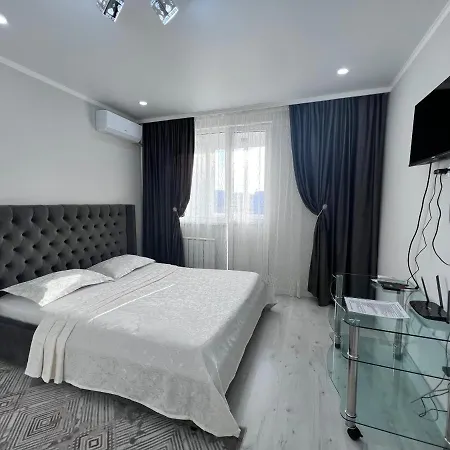 Уютная Квартира Напротив Спорткомплекса Алматы Арена, 51-24 Exterior photo