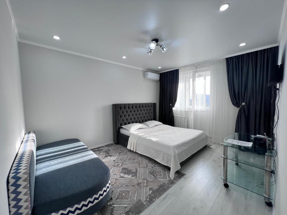 Apartment уютная напротив спорткомплекса арена, 51-24